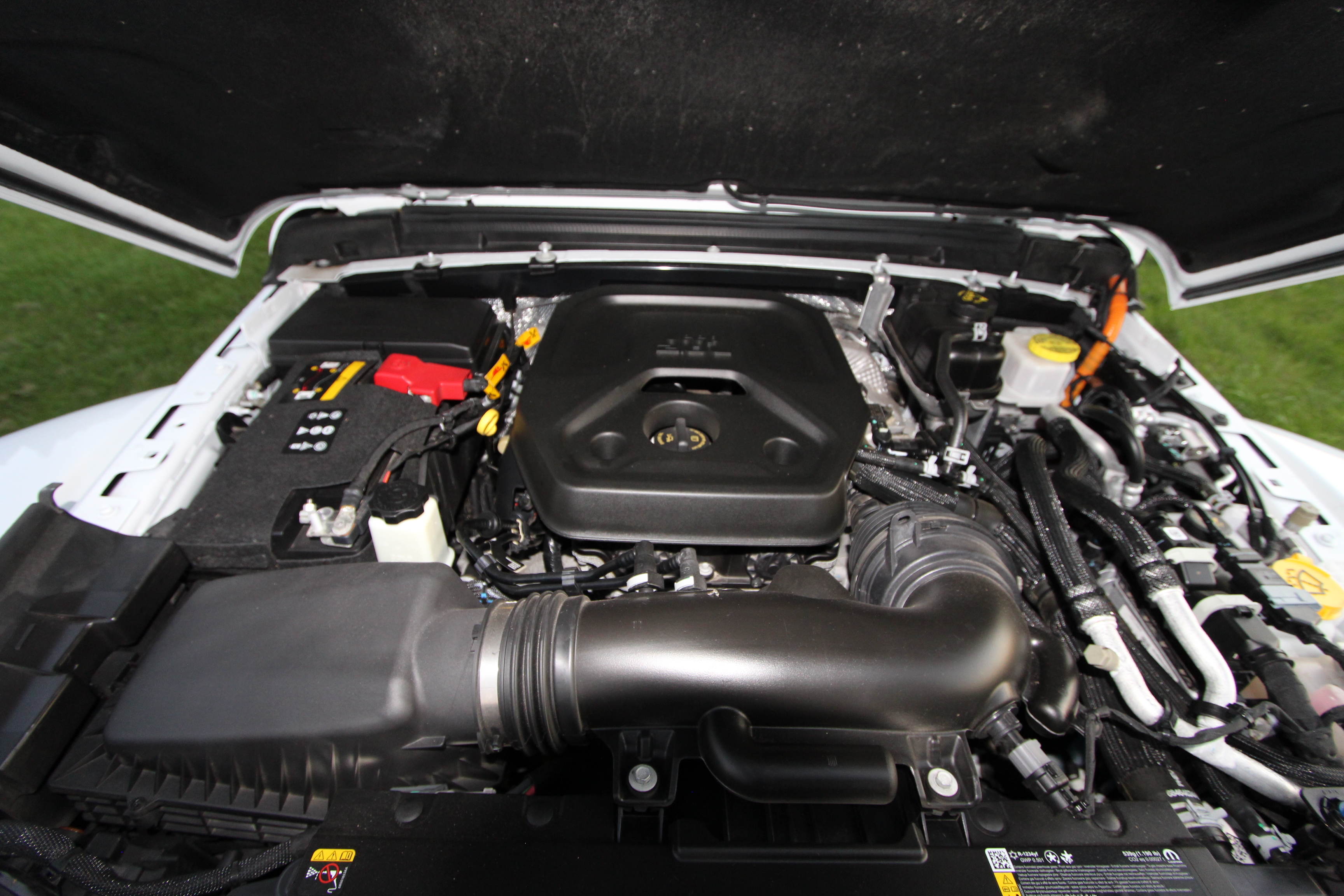 Used 2025 Jeep Wrangler Unlimited Rubicon 4xe AWD/4WD image 27