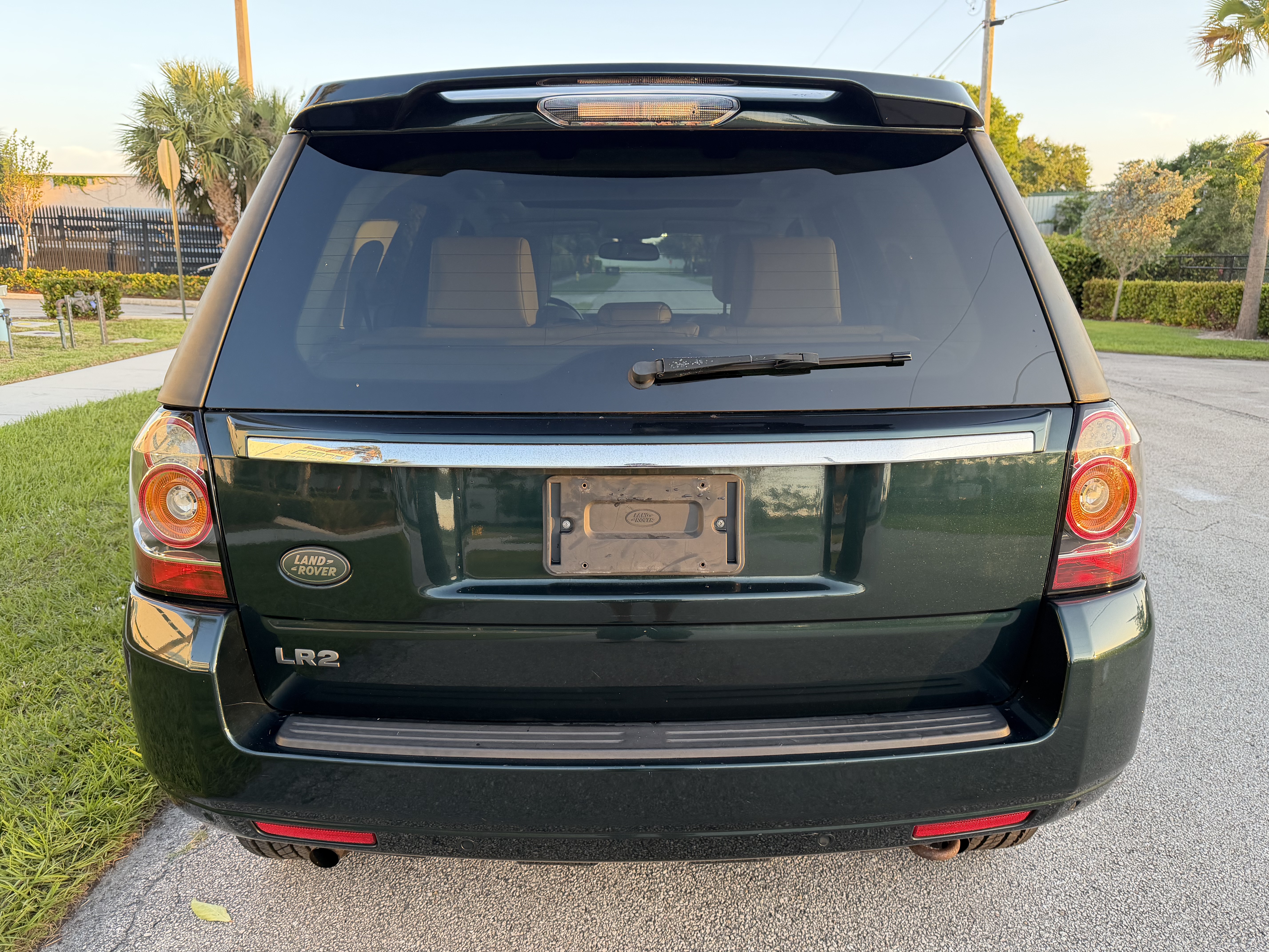 Used 2013 Land Rover LR2 AWD/4WD image 9