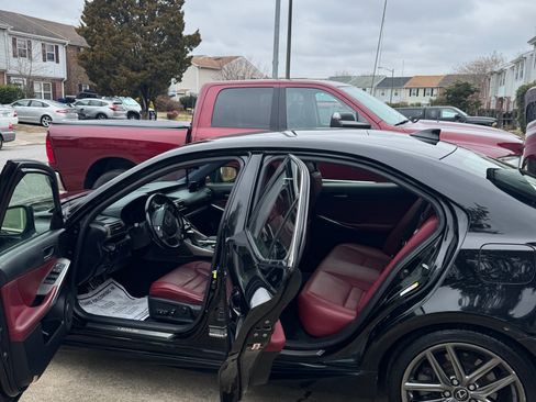 Used 2017 Lexus IS 200t F Sport w/ F Sport Package image 9