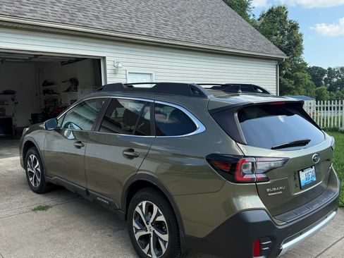 Used 2022 Subaru Outback Limited w/ Popular Package #2 AWD/4WD image 2