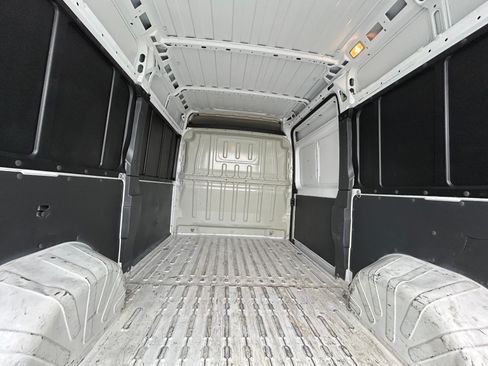 Used 2018 RAM ProMaster 2500 image 2