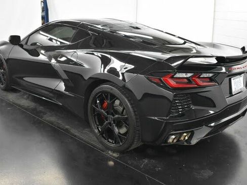 Used 2021 Chevrolet Corvette Stingray Premium Cpe w/ Z51 Performance Package image 12