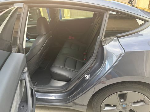 Used 2023 Tesla Model 3 Standard Range RWD image 9