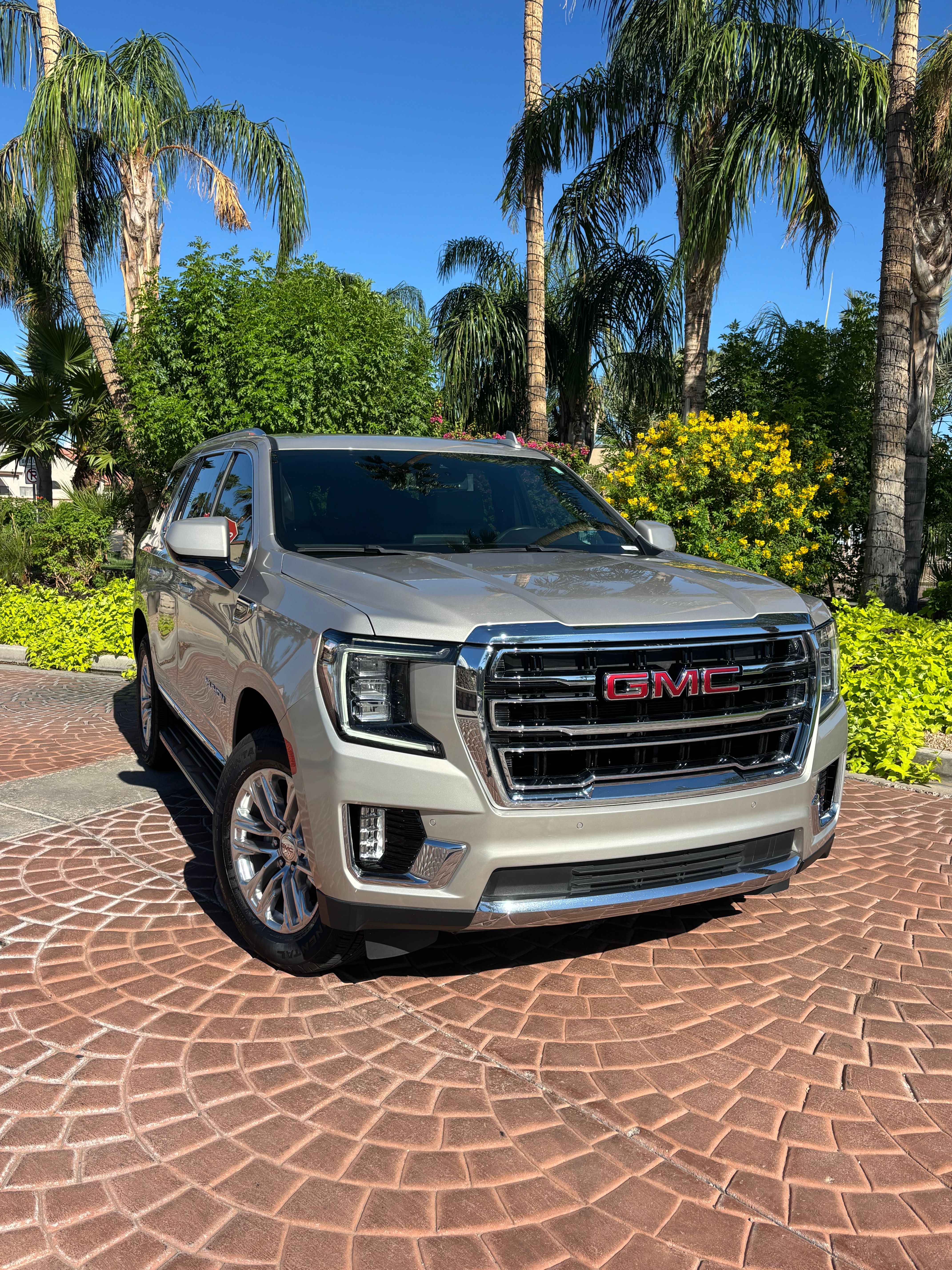 Used 2023 GMC Yukon SLT RWD image 6