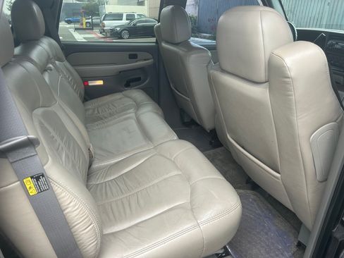 Used 2002 Chevrolet Tahoe LT RWD image 6