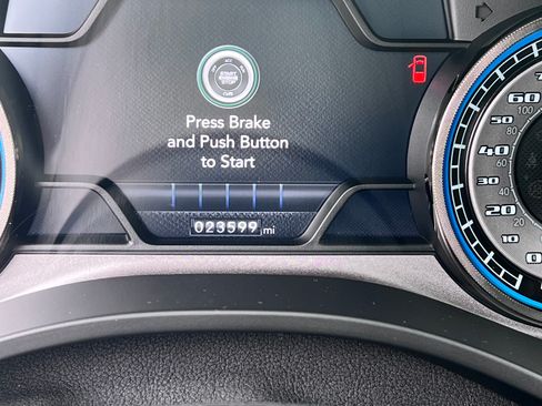 Used 2021 RAM 1500 Limited w/ Night Edition image 8