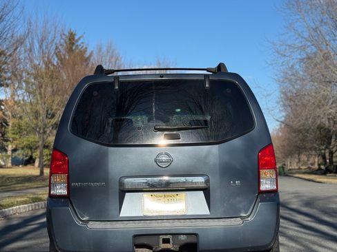 Used 2006 Nissan Pathfinder LE w/ (U01) LE Navigation Pkg image 8