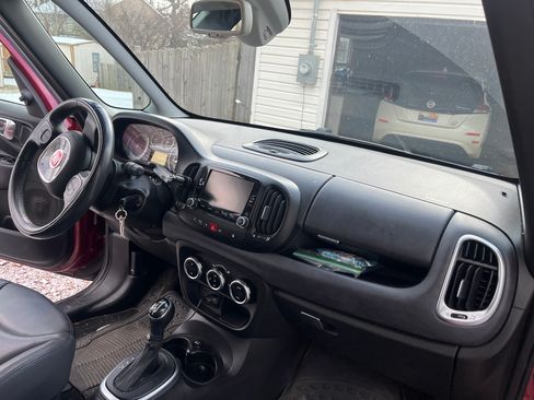 Used 2014 FIAT 500L Lounge image 16