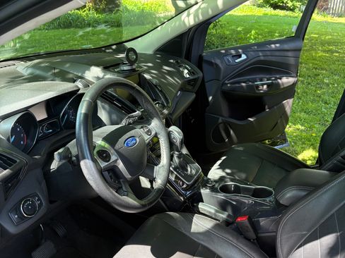 Used 2014 Ford Escape Titanium FWD image 8