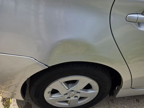 Used 2010 Toyota Prius Three image 16