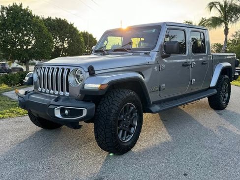 Used 2020 Jeep Gladiator Overland image 4