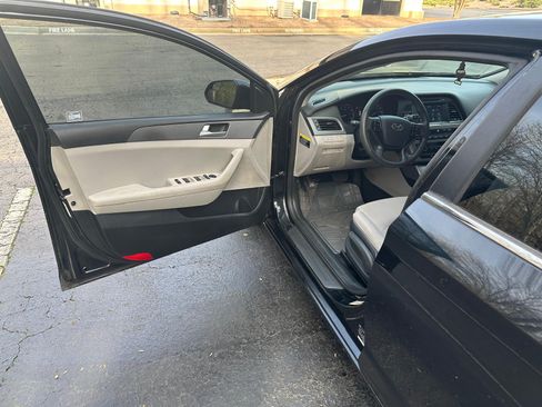 Used 2016 Hyundai Sonata SE image 15