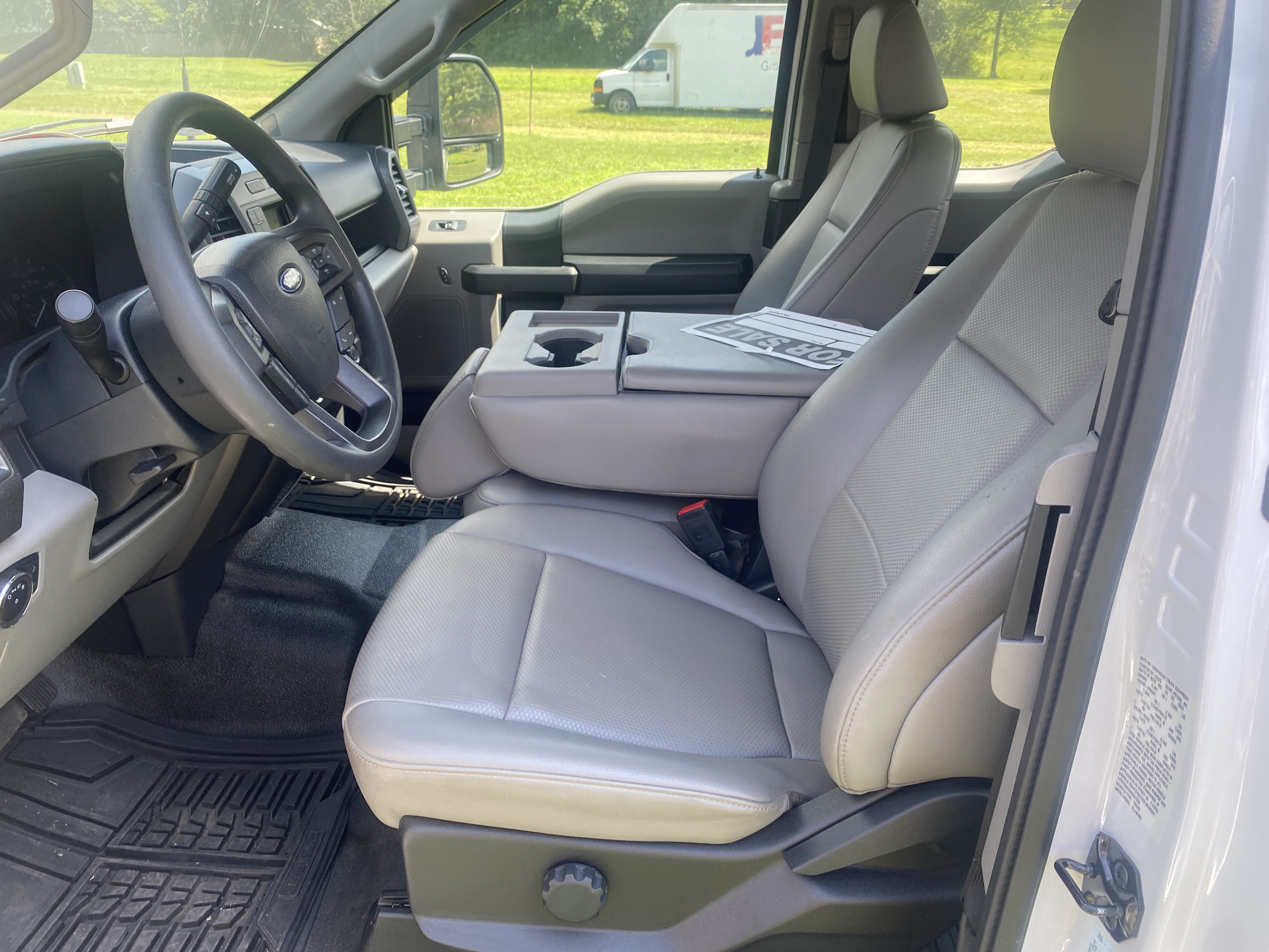 Used 2022 Ford F250 XL w/ Power Equipment Group RWD image 19