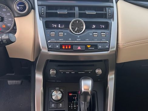 Used 2019 Lexus NX 300h AWD image 13