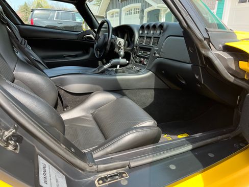 Used 2001 Dodge Viper RT/10 image 12