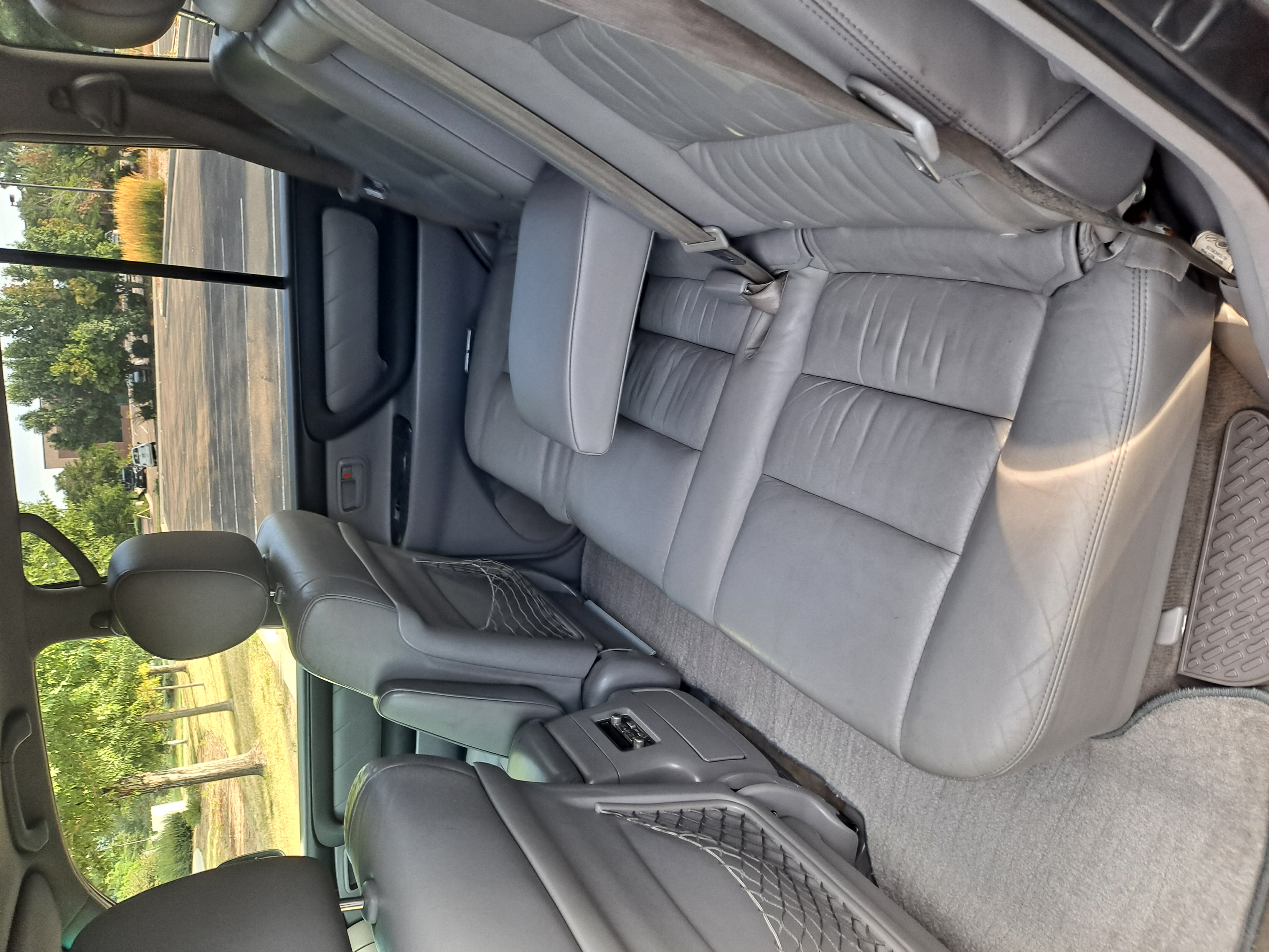 Used 2006 Toyota Land Cruiser w/ Convenience Pkg AWD/4WD image 10