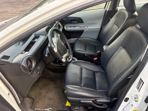 Used 2013 Toyota Prius C Four image 5