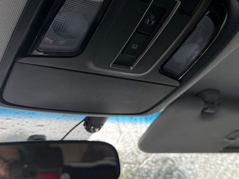 Used 2019 Kia Sorento LX image 5