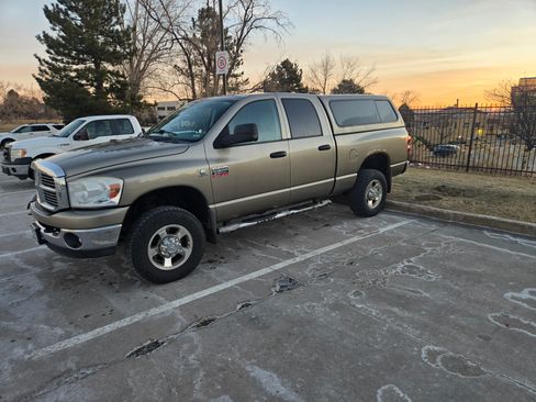 Used 2008 Dodge Ram 2500 Truck SLT w/ Popular Equipment Group image 2