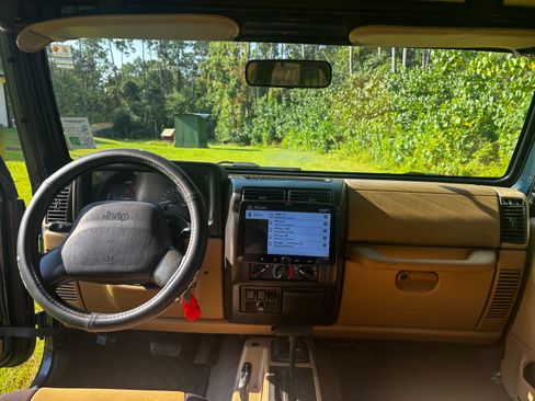 Used 2000 Jeep Wrangler Sport AWD/4WD image 10