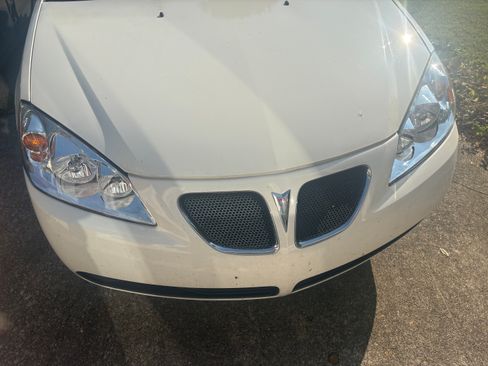 Used 2007 Pontiac G6 GT w/ Premium Package FWD image 13