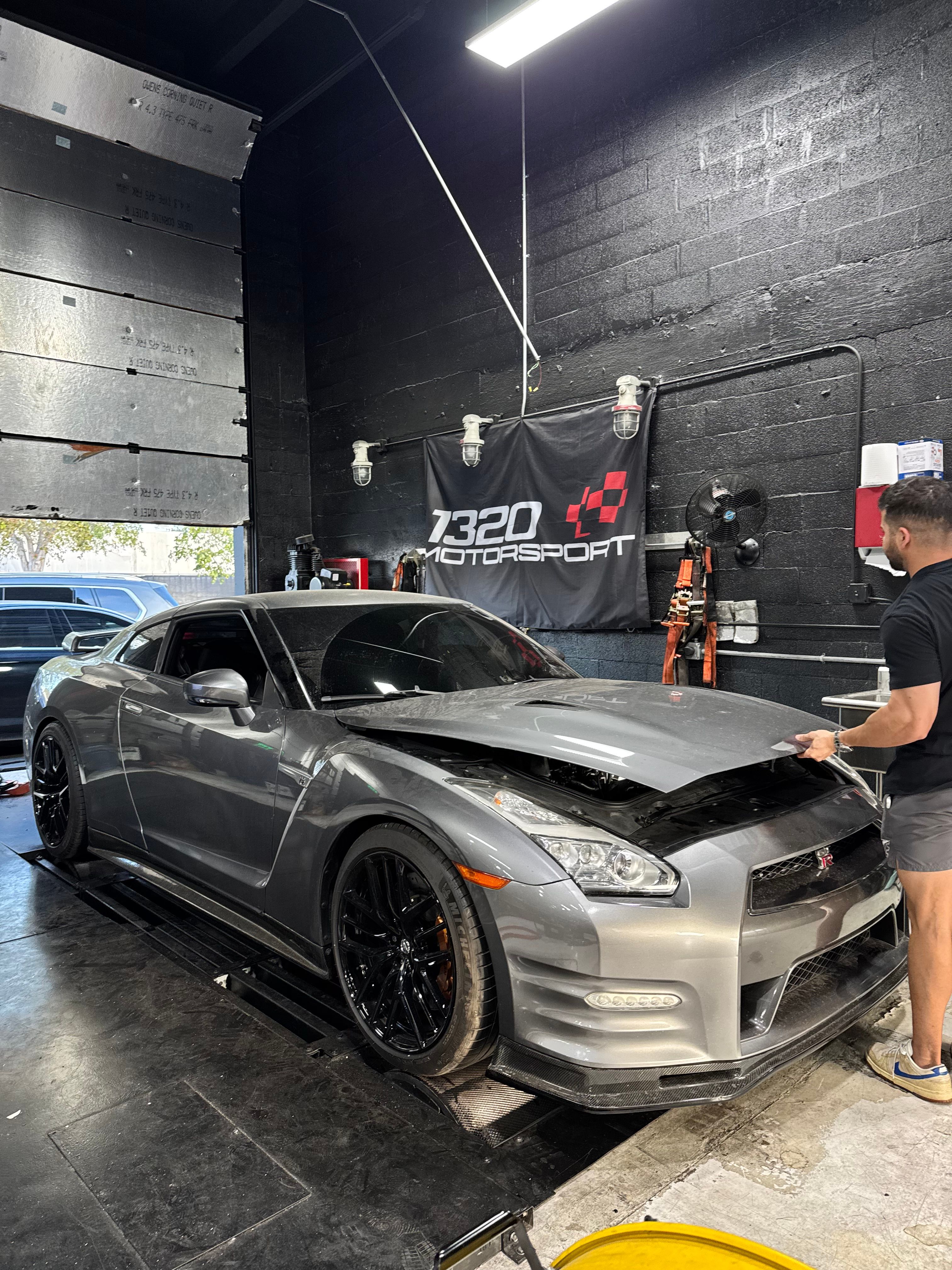 Used 2015 Nissan GT-R Premium AWD/4WD image 13