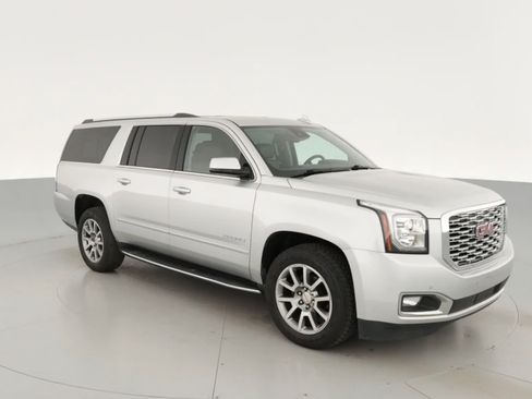 Used 2020 GMC Yukon XL Denali image 1