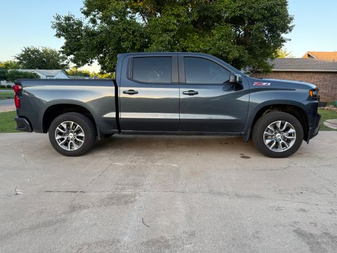 Used 2022 Chevrolet Silverado 1500 RST AWD/4WD image 1