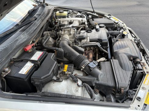 Used 2005 Lexus IS 300 image 13