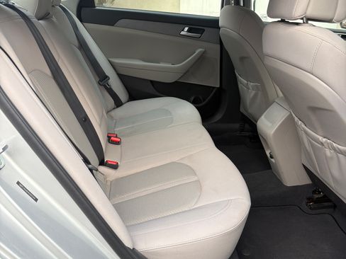 Used 2017 Hyundai Sonata ECO w/ Cargo Package image 9