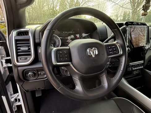 Used 2021 RAM 3500 Laramie image 14