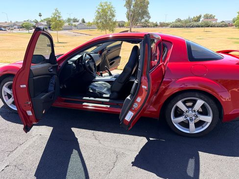 Used 2004 MAZDA RX-8 w/ MT Touring Pkg RWD image 10