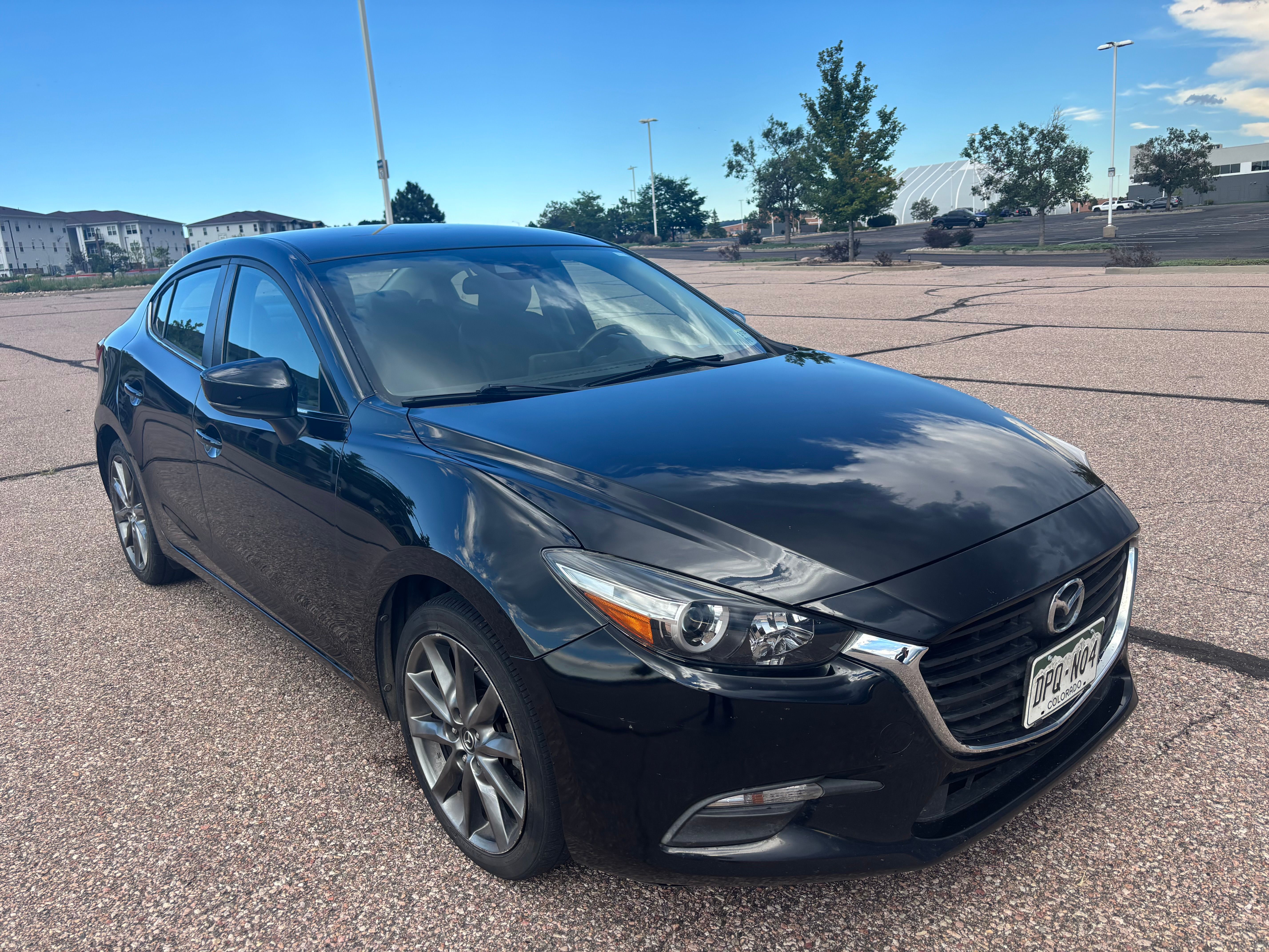 Used 2018 MAZDA MAZDA3 Touring FWD image 2