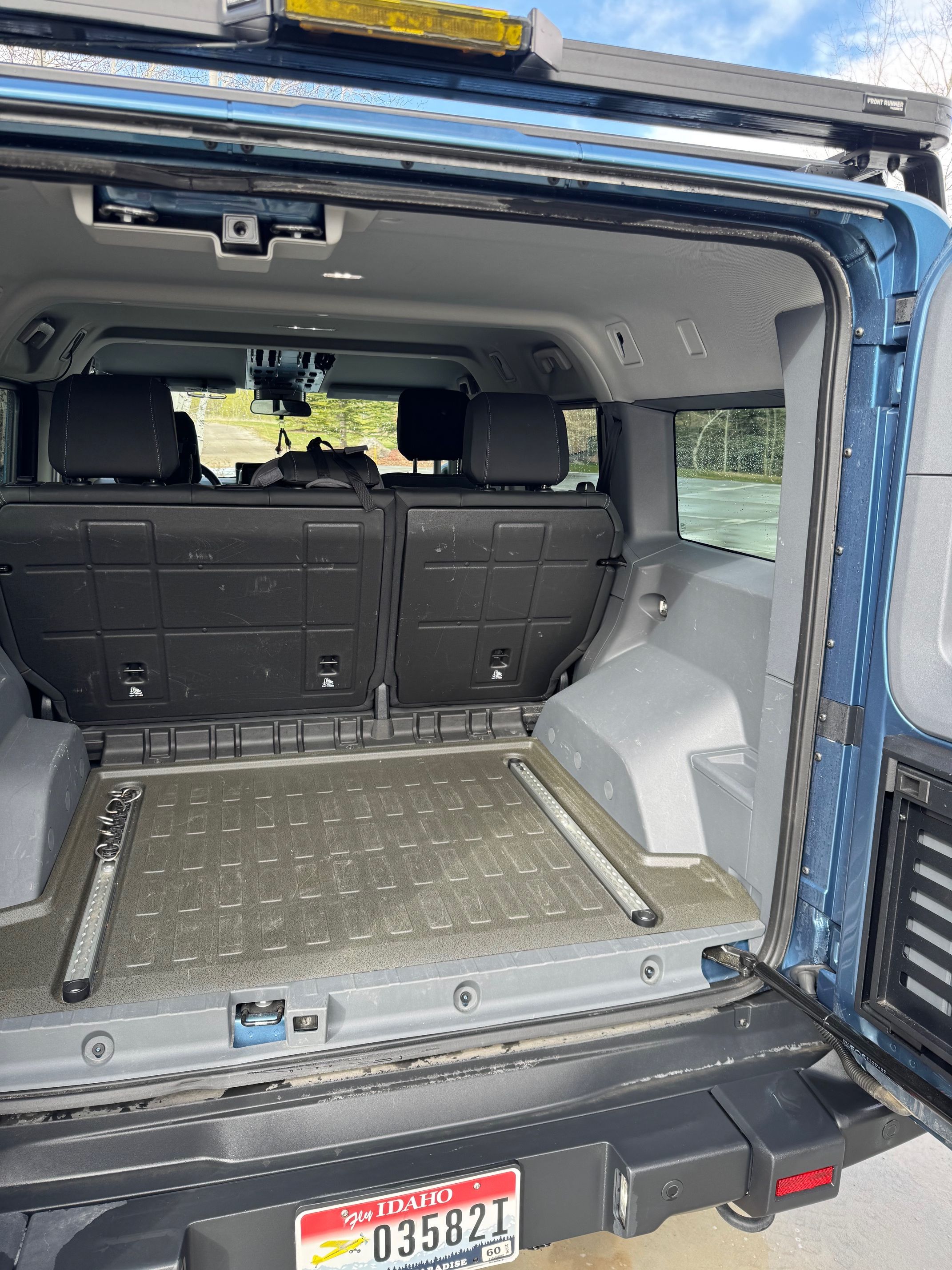 Used 2024 INEOS Grenadier Station Wagon AWD/4WD image 9