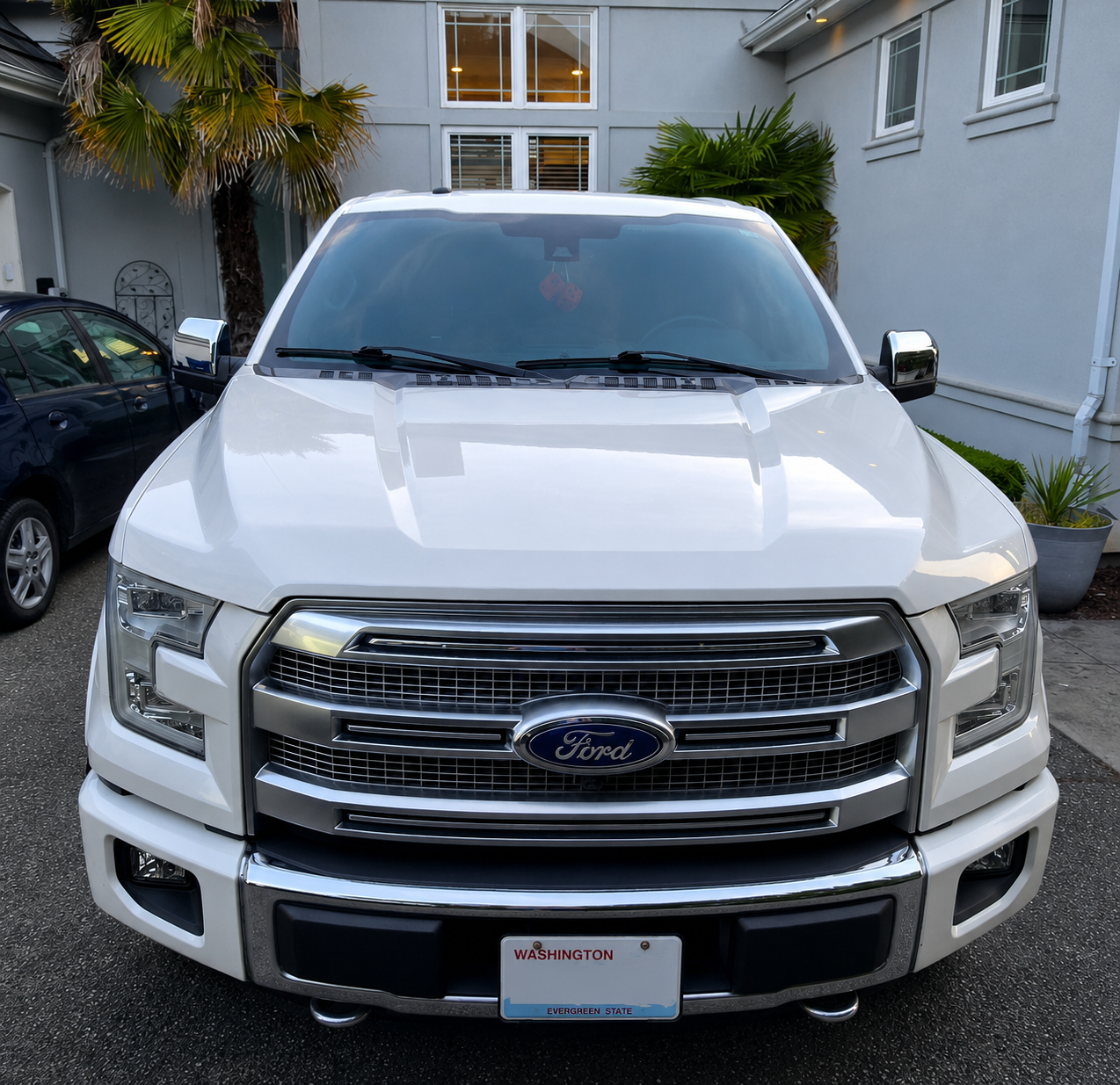Used 2016 Ford F150 Platinum w/ Equipment Group 701A Luxury AWD/4WD image 6