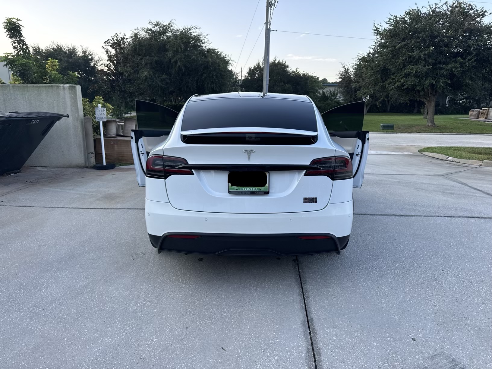 Used 2022 Tesla Model X Plaid AWD/4WD image 6