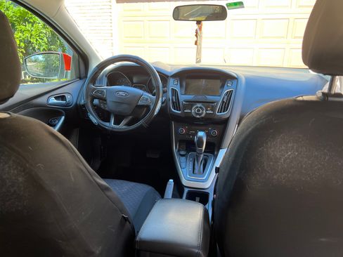 Used 2018 Ford Focus Titanium image 5