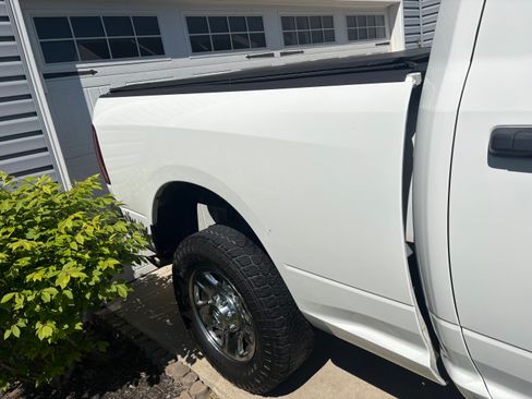 Used 2014 RAM 2500 Tradesman w/ Chrome Appearance Group AWD/4WD image 4
