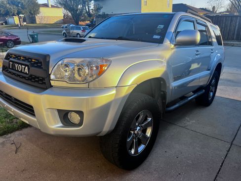 Used 2008 Toyota 4Runner Sport image 2