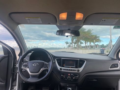 Used 2019 Hyundai Accent SE image 18