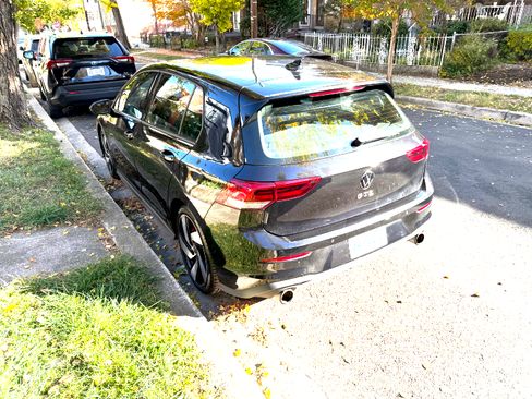 Used 2022 Volkswagen GTI S image 8