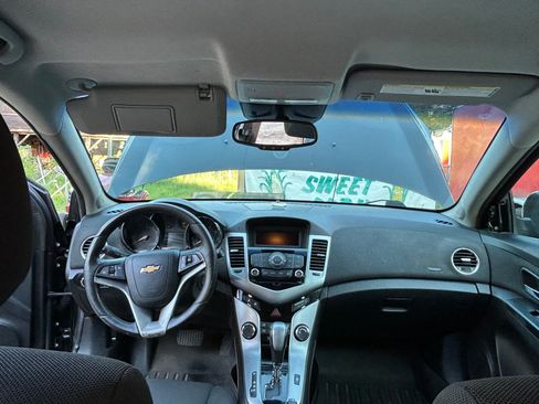 Used 2012 Chevrolet Cruze LT w/ RS Package FWD image 8