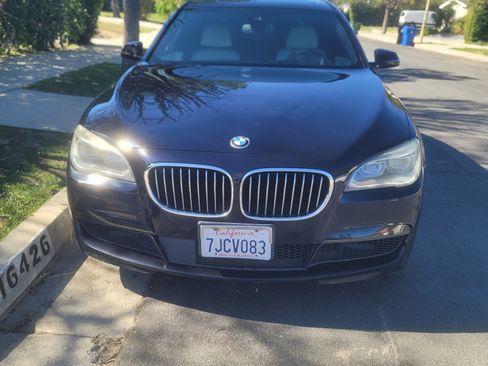 Used 2015 BMW 750Li image 1