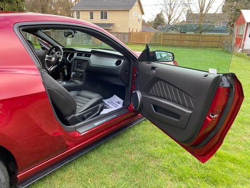 Used 2014 Ford Mustang GT Premium w/ Electronics Package image 10