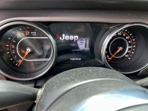 Used 2020 Jeep Gladiator Sport w/ Quick Order Package 24S AWD/4WD image 22