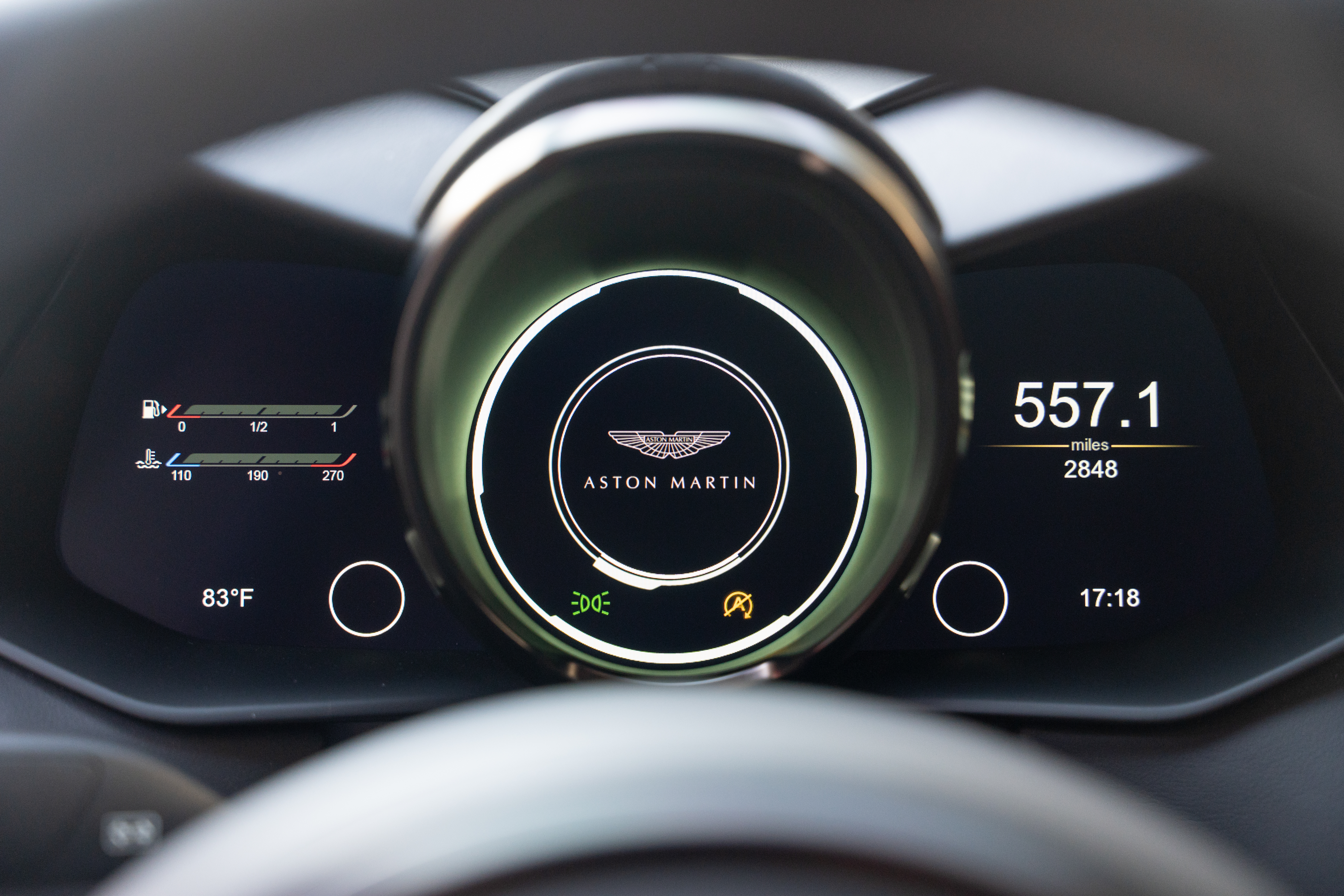 Used 2023 Aston Martin DBS Coupe RWD image 20