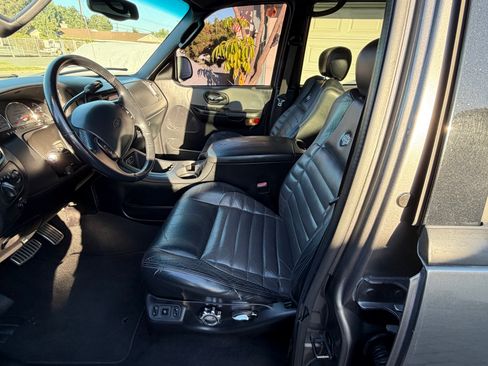 Used 2002 Ford F150 Harley-Davidson image 8