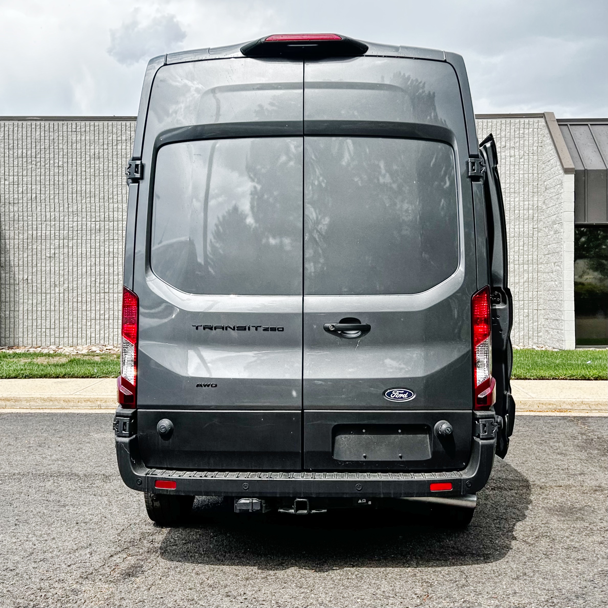 Used 2026 Ford Transit 250 148 High Roof AWD image 10