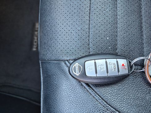 Used 2015 Nissan Rogue SL w/ SL Premium Package image 12