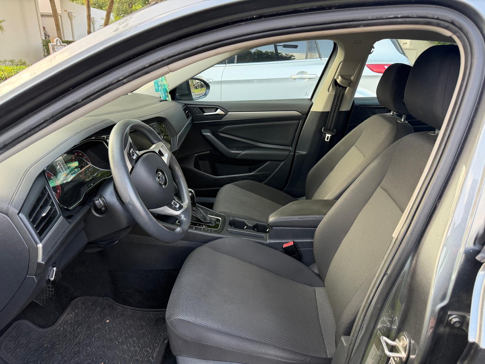 Used 2021 Volkswagen Jetta S w/ Driver Assistance Package FWD image 2